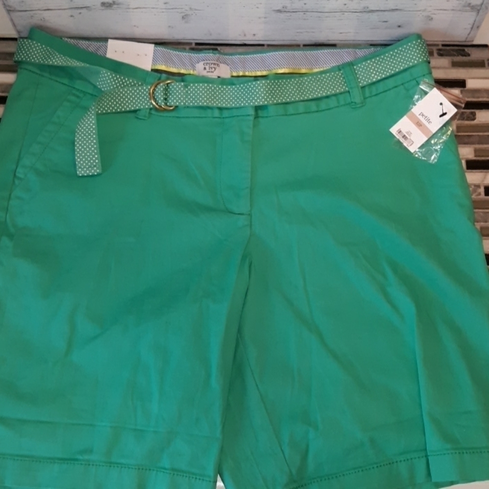 Nwt green crown & Ivy long shorts